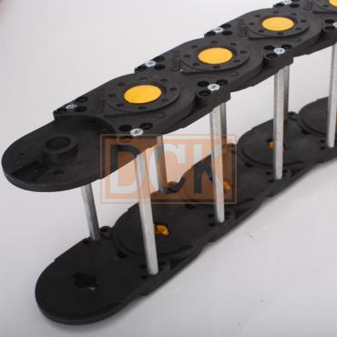 Кабеленесущие траковые цепи 70х130